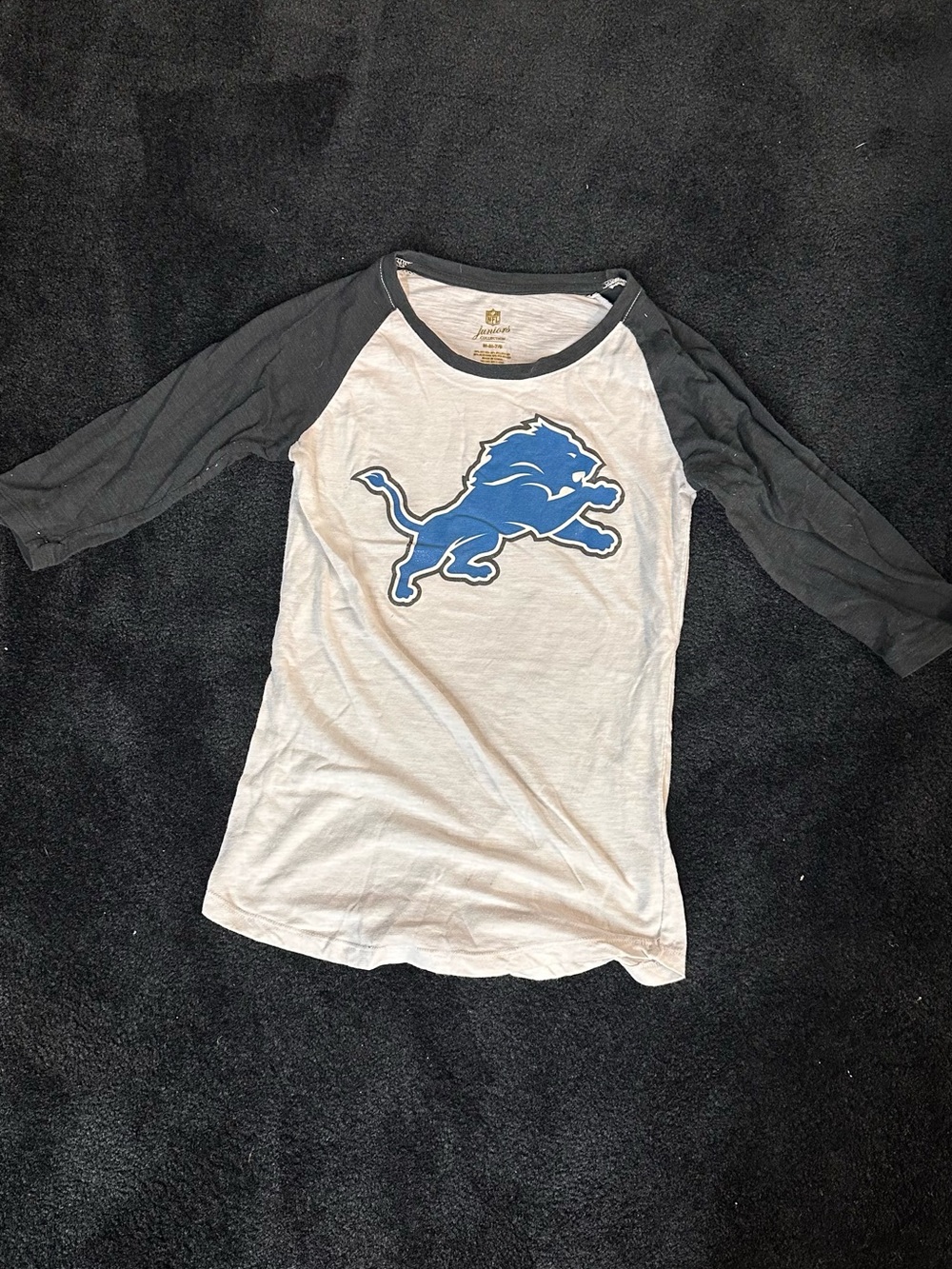 Women’s Detroit lions shirt